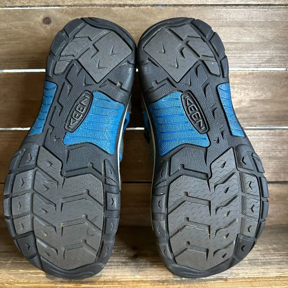 Mens Keen‎ Newport H2 Gray Casual Athletic Hiking Fisherman Sandals Size 6 D GUC